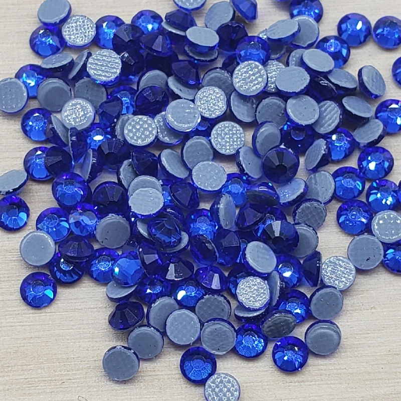 Nail rhinestone night glow-Sapphire Hot Fix Rhinestones