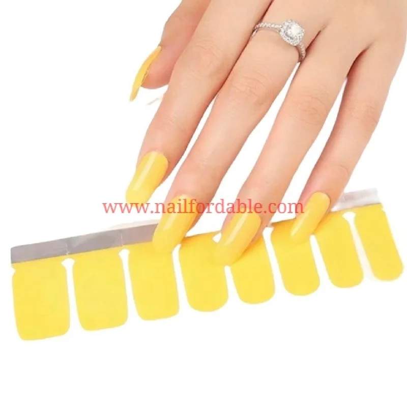 nail repair with glossy top coat-Yellow