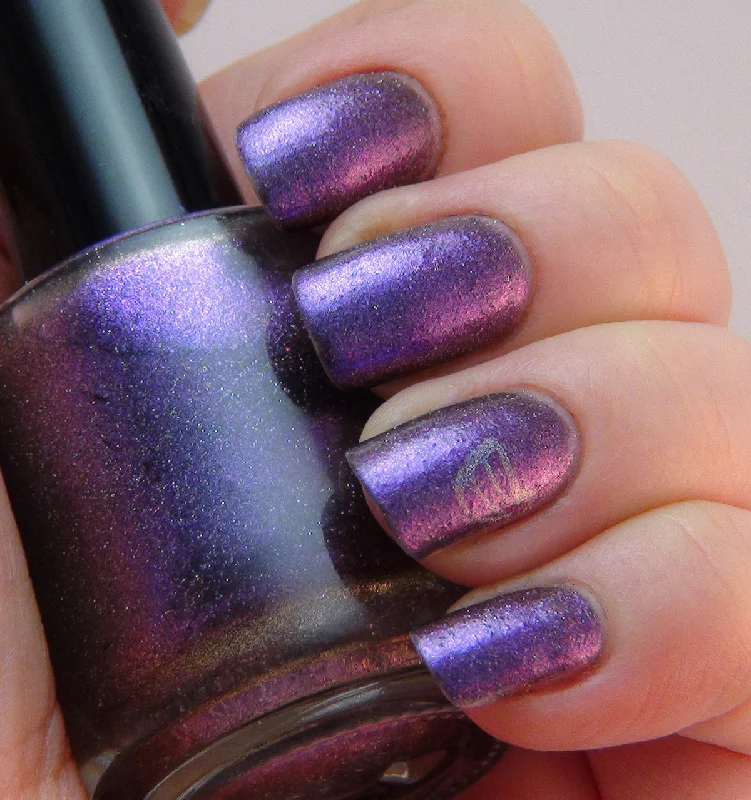 nail polish neptune blue-Dionysus - purple/pink/orange multichrome