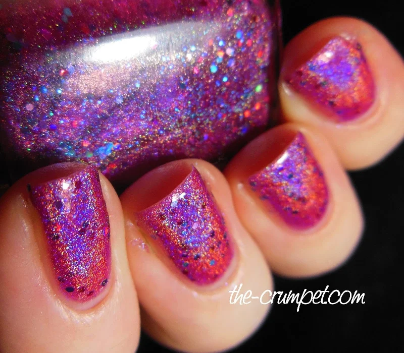 nail polish push up-Hot Ice Creams for Cold Days  - fuchsia/pink linear holographic & glitter