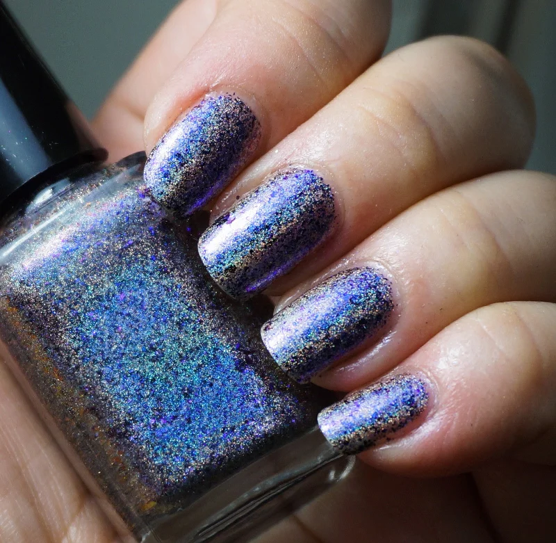 nail polish saturn tan-Deep Blue Day (HOLO) - blue/purple/red/gold mega chrome flakie